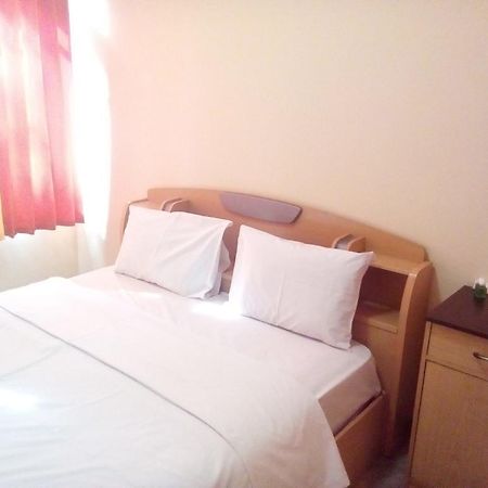 Simply Homy Guest House Pasteur Bandung Extérieur photo