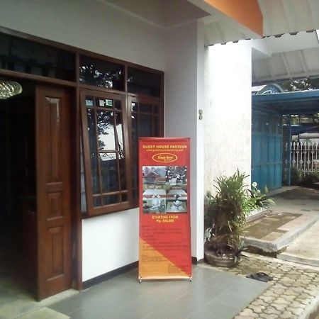 Simply Homy Guest House Pasteur Bandung Extérieur photo