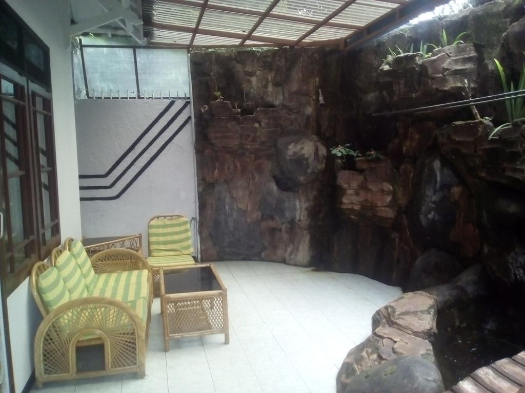 Simply Homy Guest House Pasteur Bandung Extérieur photo