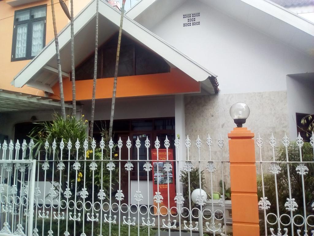 Simply Homy Guest House Pasteur Bandung Extérieur photo